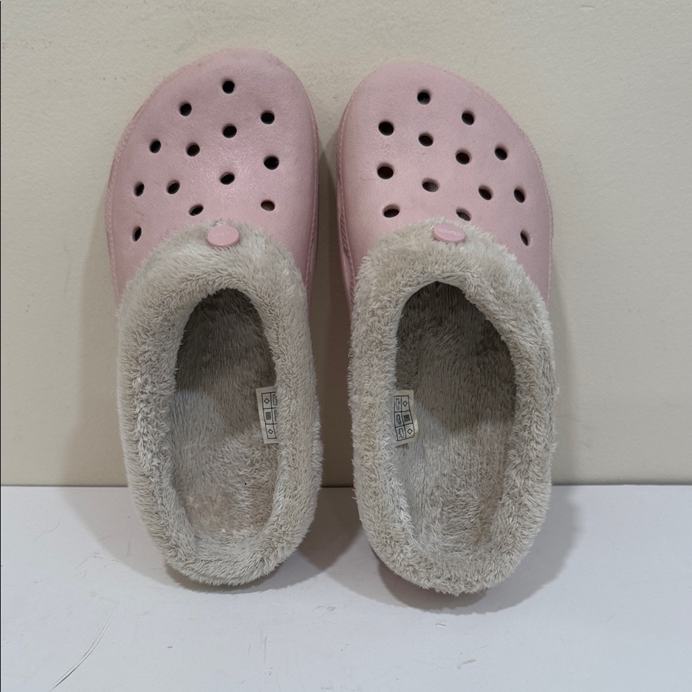 CROCS Pink Kids Slippers with Soft Fur Lining (sz 12/13)